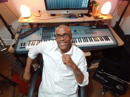 Robert Sanae